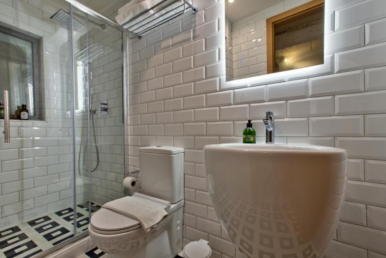 Barrakka Suites Валетта Экстерьер фото
