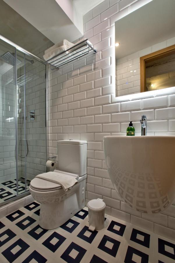 Barrakka Suites Валетта Экстерьер фото